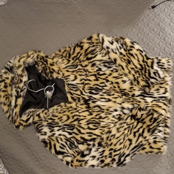 Divided Jackets & Blazers - Faux fur jacket